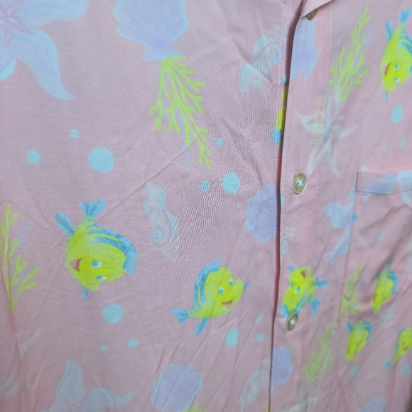 Disney The Little Mermaid Flounder Camp Shirt Size XL Button Down Pink Rare vaca - Picture 3 of 10